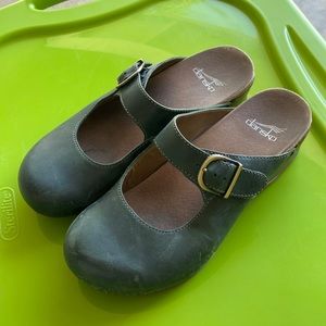 Dansko Mary Janes 39